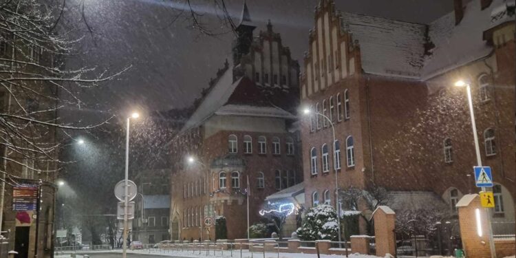 Rekrutacja dyrektorów w Wałbrzychu: 6 placówek edukacyjnych czeka na nowych liderów