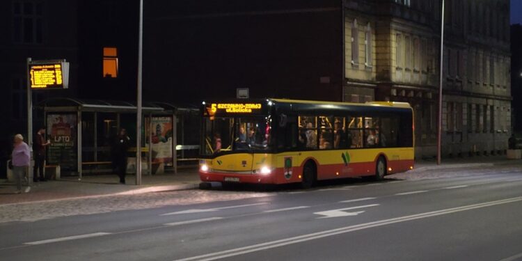 Więcej autobusów do Boguszowa