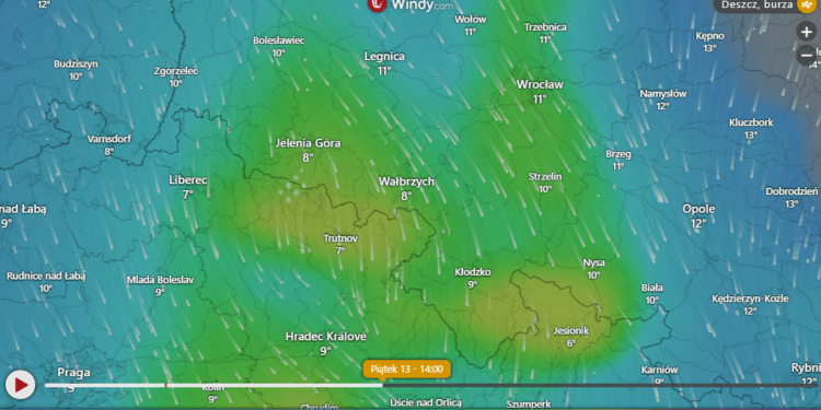 Intensywne opady deszczu nad Dolnym Śląskiem – IMGW wydaje ostrzeżenia