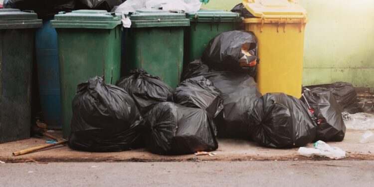 Podwyżka opłat za odpady w Wałbrzychu – mieszkańcy zapłacą więcej