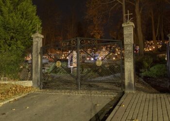 Zmiany organizacji ruchu w Wałbrzychu na 1 listopada – Wszystkich Świętych