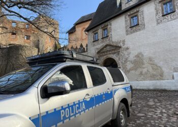 Policja na Zamku Grodno w Walimiu