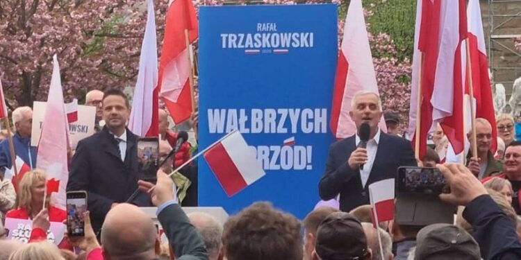 Prezydent Wałbrzycha Roman Szełemej i Rafał Trzaskowski 2025