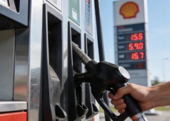 Benzyna 95 do 6,16 zł za litr. Ogłoszono pierwsze maksymalne ceny paliw